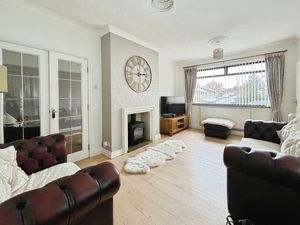 Lounge- click for photo gallery